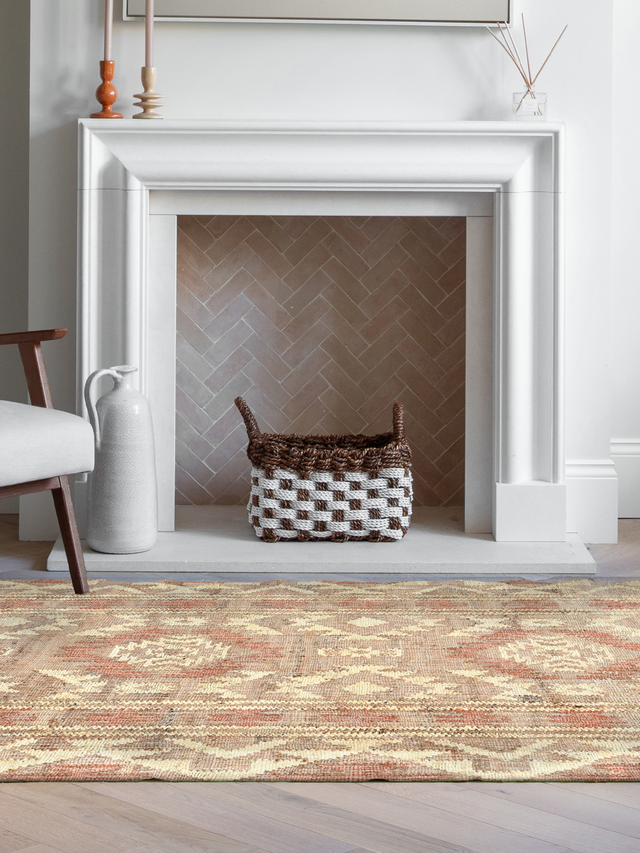 Zaara Hand-woven Jute Rug