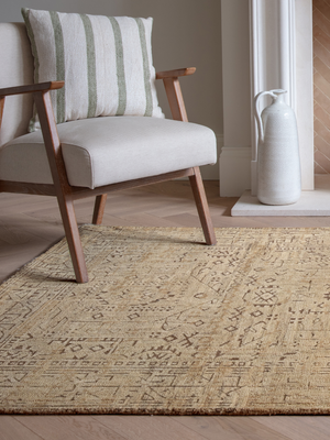 Srija Hand-knotted Wool Persian Rug - Beige