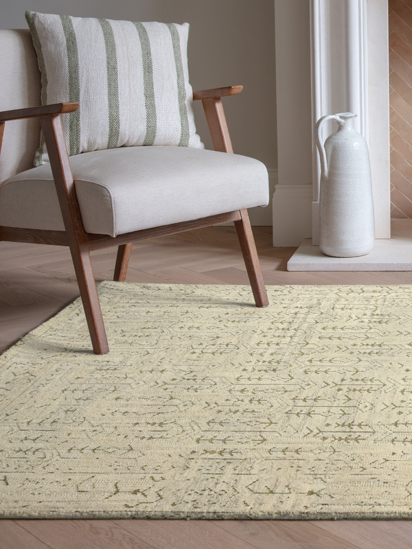 Saavi Hand-knotted Wool Persian Rug - Off-White