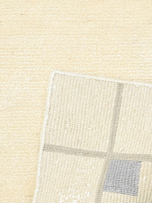 Alinaa Hand-knotted Wool Rug - Ivory