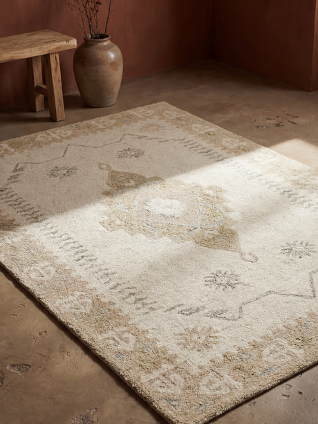 Parisa Hand-tufted Wool Rug