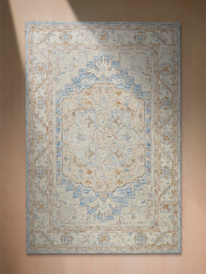 Riwaq Hand-tufted Wool Persian Rug - Blue
