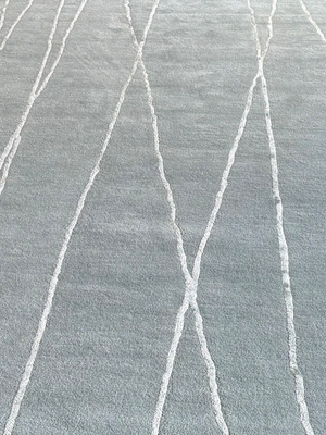 Vayen Hand-tufted Wool & Tencel Abstract Rug - Light Grey