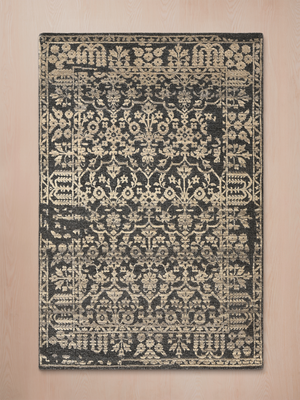 Nazneen Hand-knotted Wool-Silk Persian Rug - Charcoal