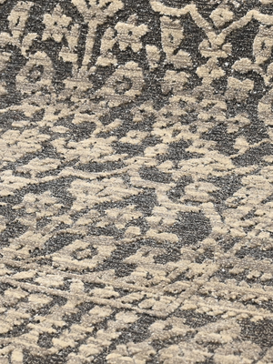 Nazneen Hand-knotted Wool-Silk Persian Rug - Charcoal