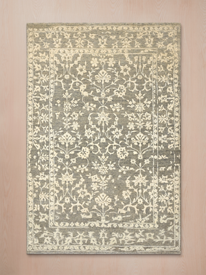 Anahita Grey Hand-knotted Wool-Silk Persian Rug - Grey