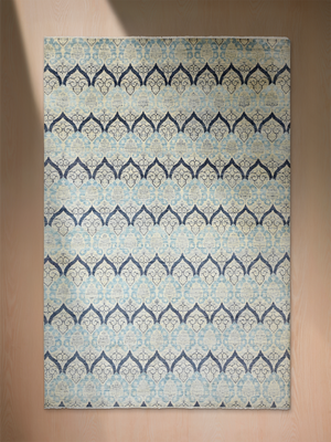 Reverie Hand-knotted Wool Persian Rug - Grey
