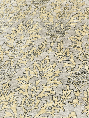 Iskra Hand-knotted Wool Persian Rug - Grey