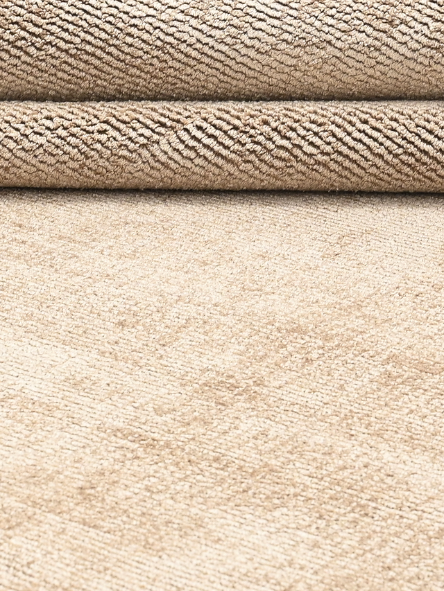 Nayra Hand-woven Scalloped Rug