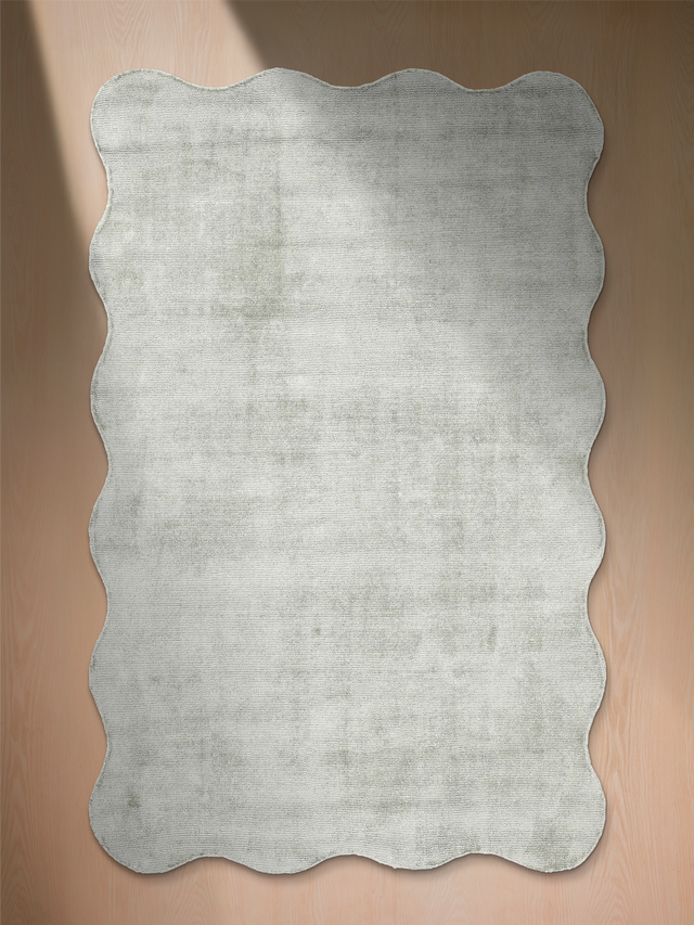 Saphera Hand-woven Scalloped Rug