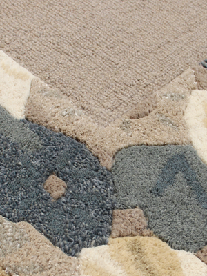 Egle Hand-tufted Wool Floral Rug - Rust